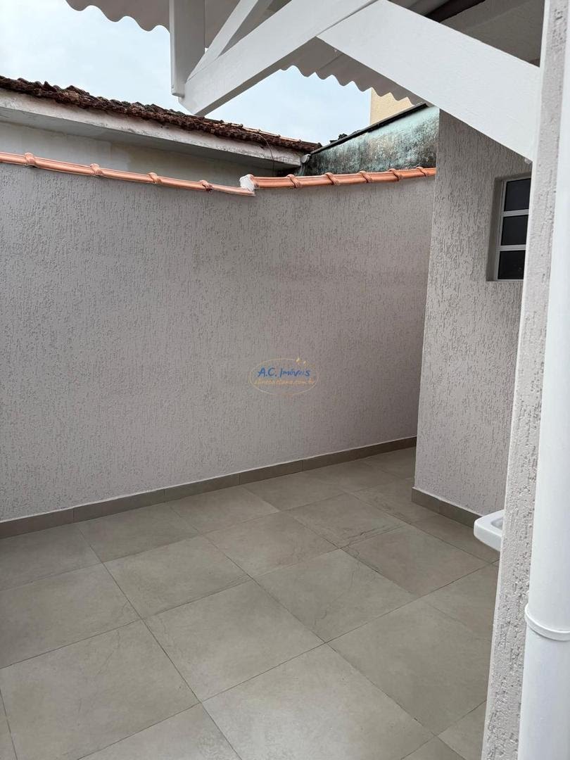Casa à venda com 2 quartos, 1 suíte, 1 vaga e 70m² no Maracanã, Praia Grande (SP) — foto 16 de 19