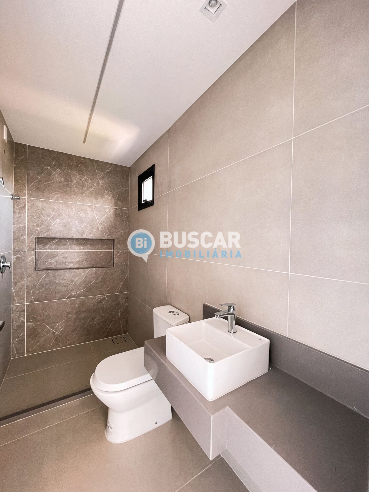 Casa à venda com 4 quartos, 4 suítes, 2 vagas e 252m² no Papagaio, Feira de Santana (BA) — foto 13 de 20