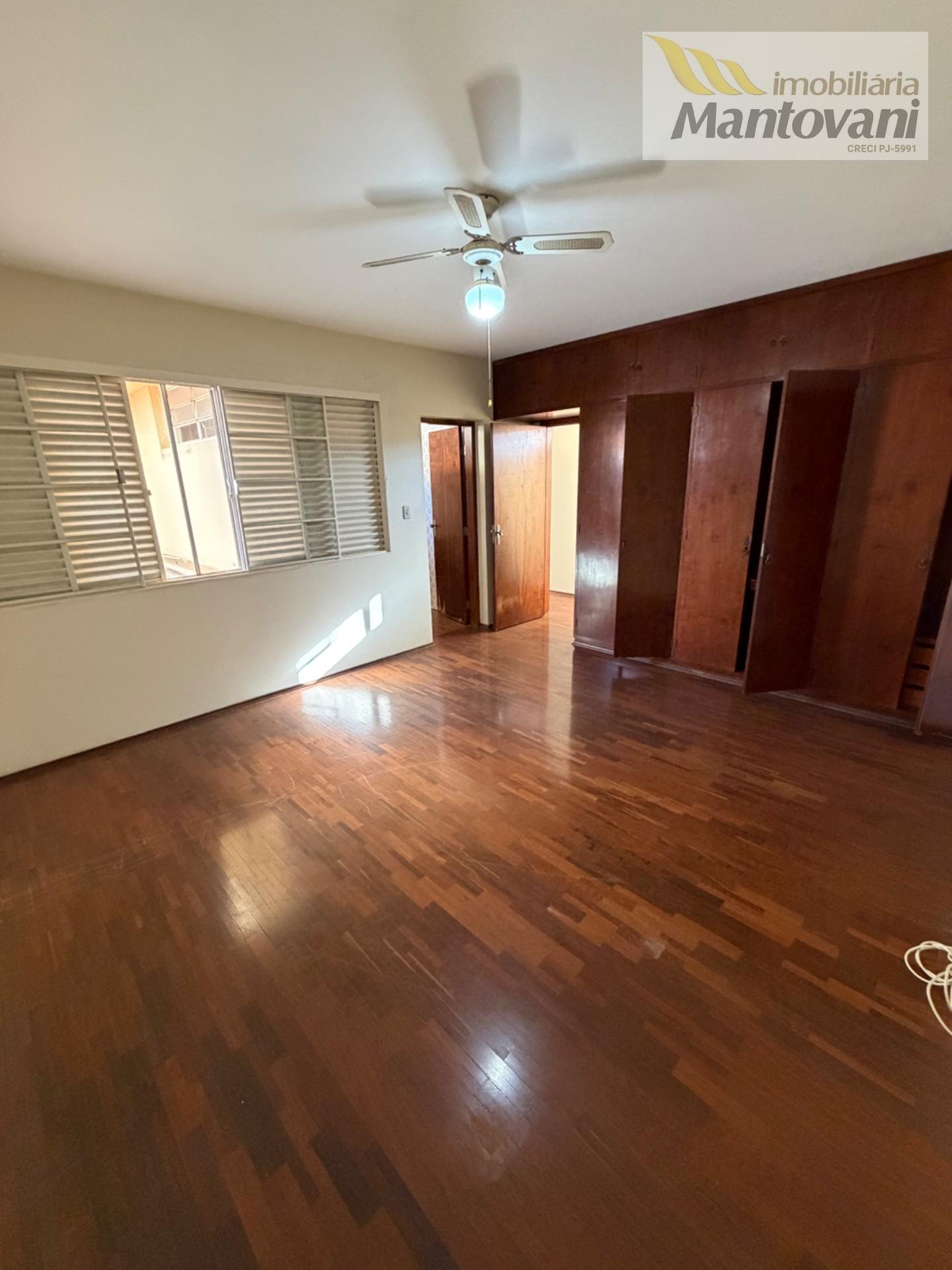 Casa à venda com 3 quartos, 1 suíte, 2 vagas e 322m² no Centro, Tatuí (SP) — foto 25 de 30