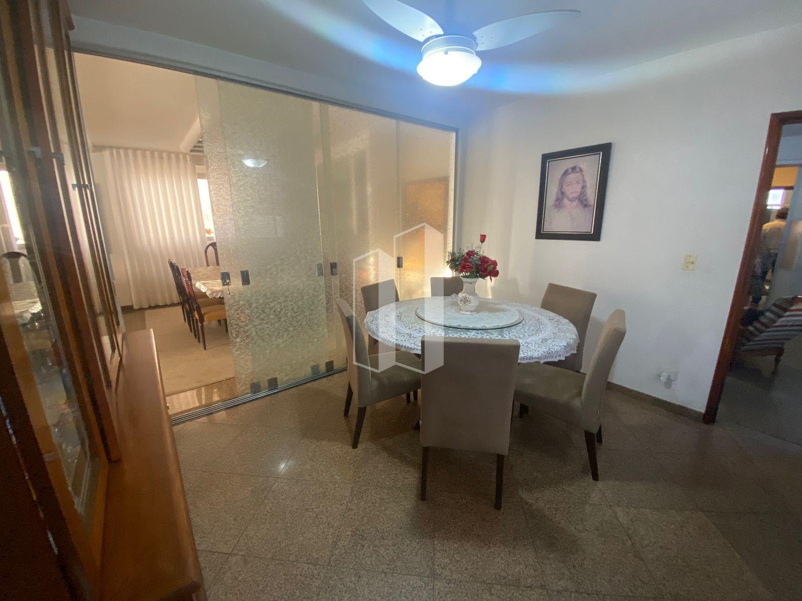 Apartamento à venda com 4 quartos, 2 suítes, 2 vagas e 271m² no Setor Bueno, Goiânia (GO) — foto 9 de 30