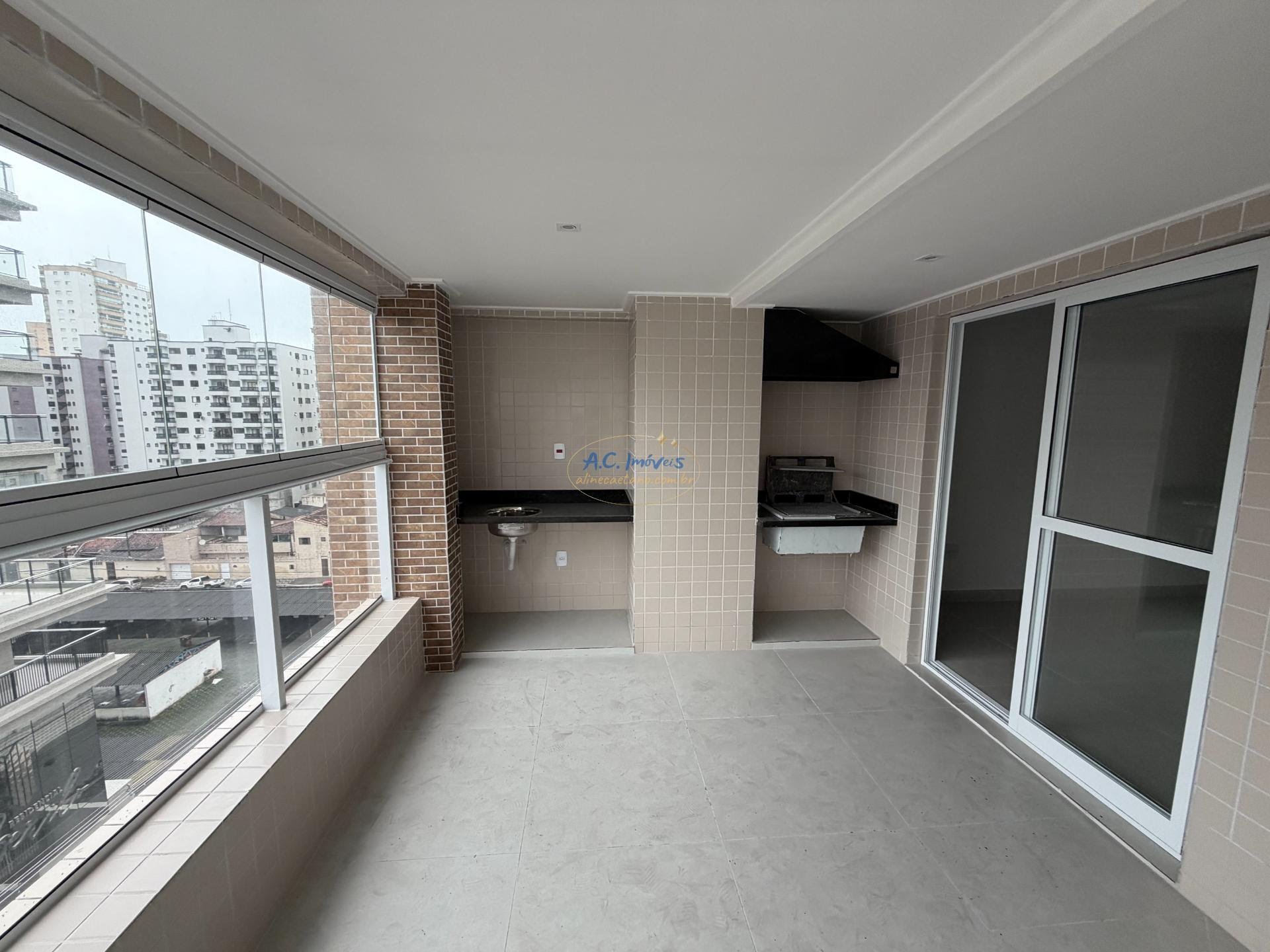 Apartamento à venda com 3 quartos, 2 suítes, 3 vagas e 122m² no Guilhermina, Praia Grande (SP) — foto 13 de 23