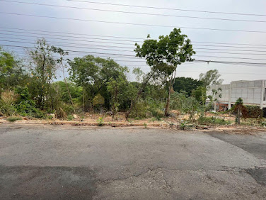 Terreno à venda no Bairro Santa Cruz