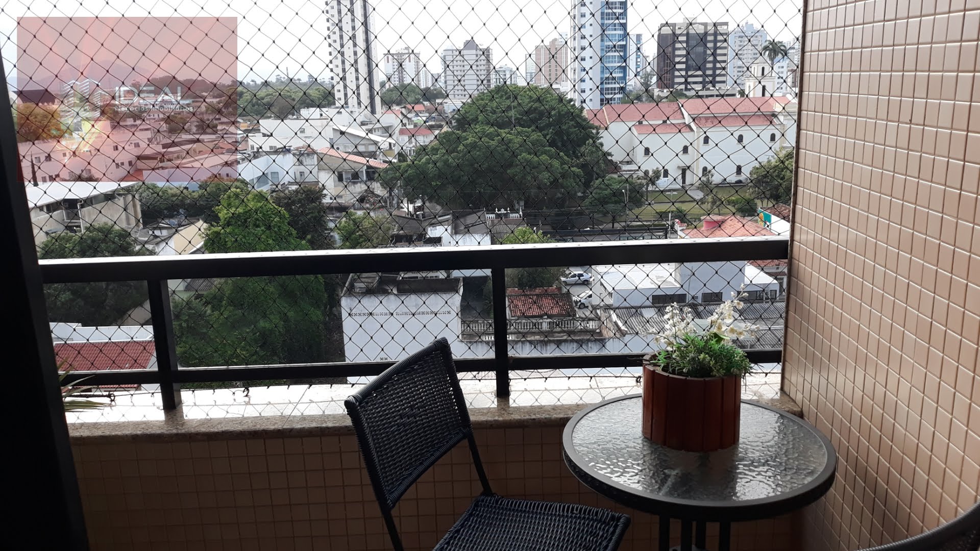 Apartamento à venda com 2 quartos no Edifício Bahamas em Campos dos Goytacazes