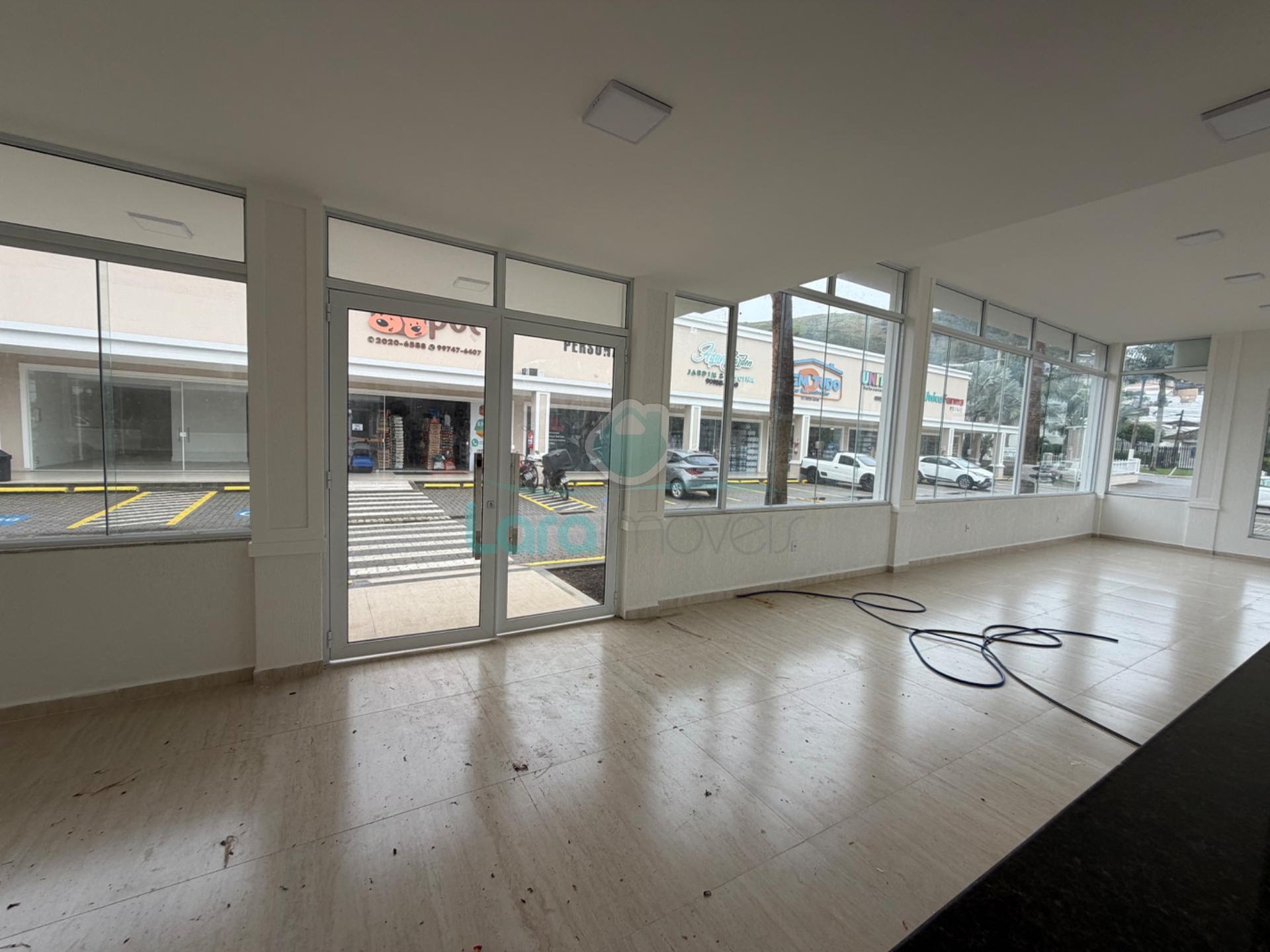 Comercial para alugar com 2 banheiros e 280m² no Lagoa, Macaé (RJ) — foto 14 de 30