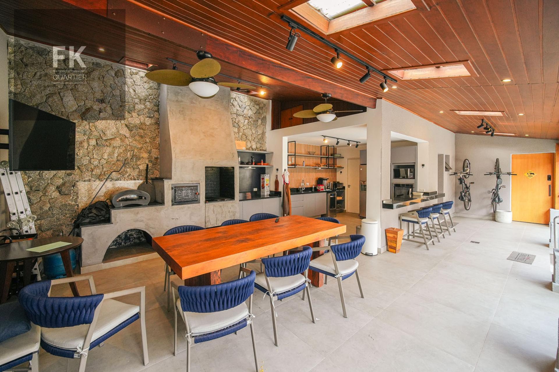 Casa à venda com 5 quartos, 5 suítes, 4 vagas e 476m² no Alphaville, Santana de Parnaíba (SP) — foto 11 de 30