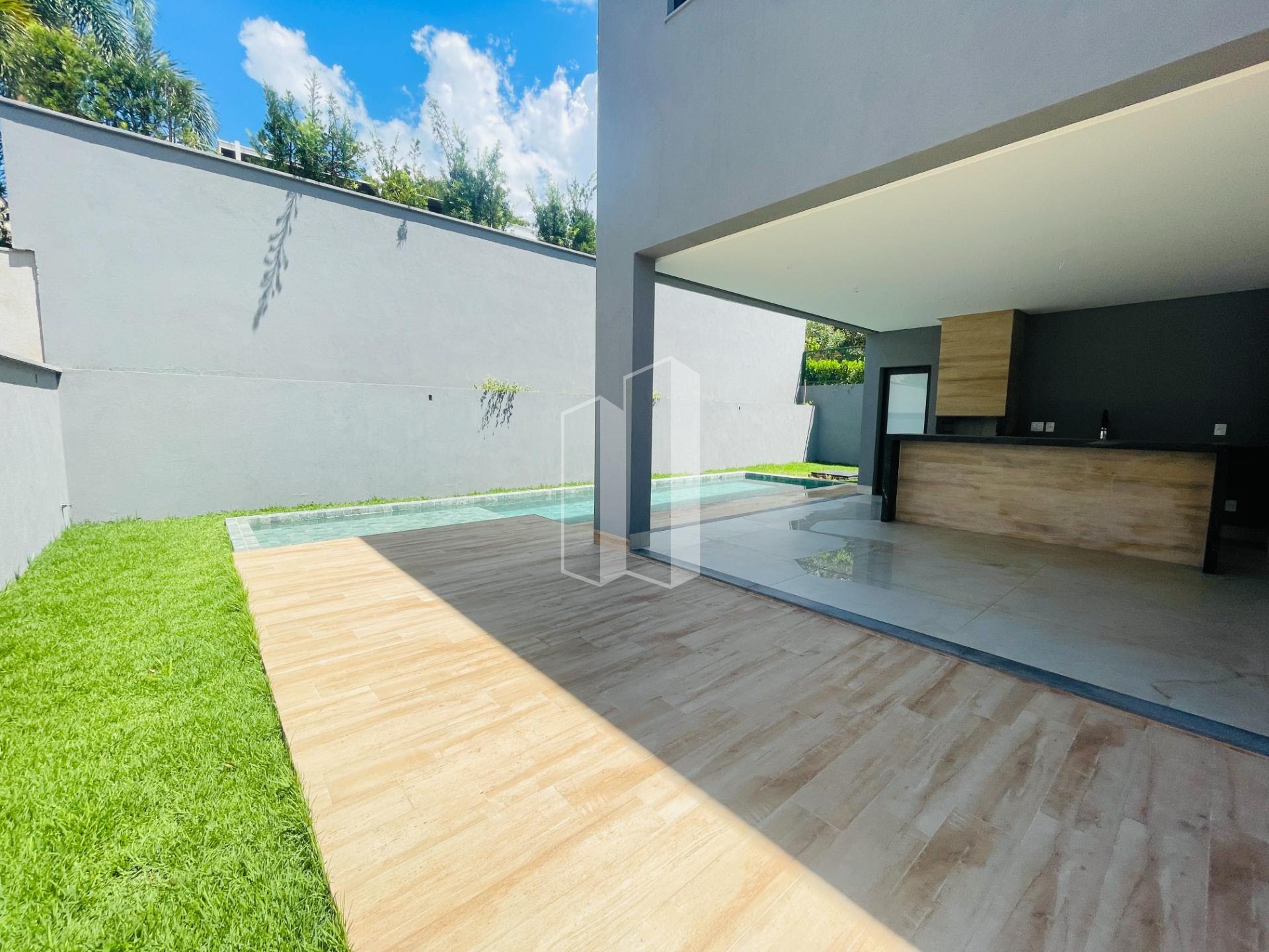 Casa à venda com 5 quartos, 5 suítes, 4 vagas e 380m² no Alphaville Flamboyant Residencial Araguaia, Goiânia (GO) — foto 4 de 24