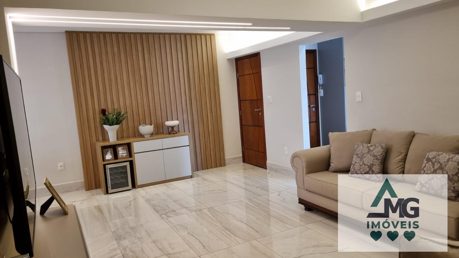 Apartamento à venda com 3 quartos, 3 suítes, 4 vagas e 245m² no Centro, Três Corações (MG) — foto 8 de 30