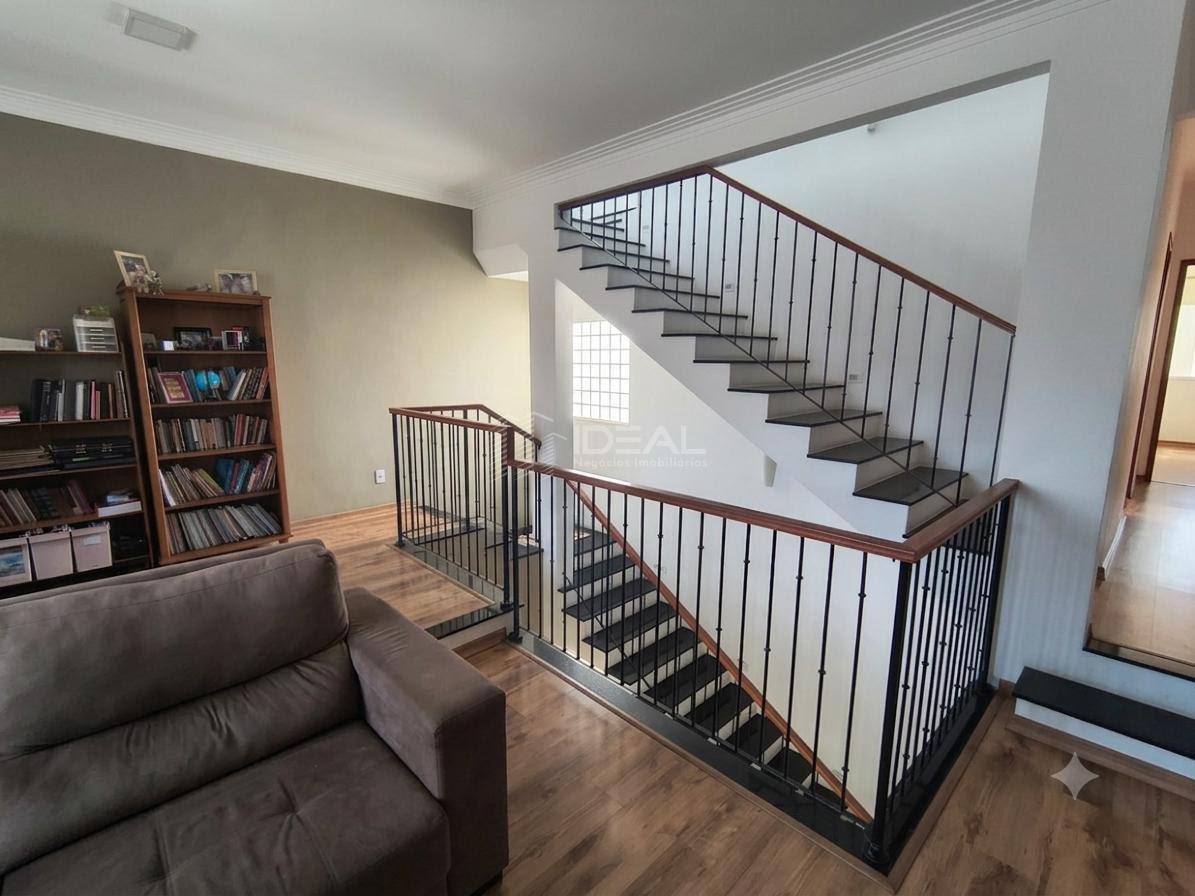 Casa à venda com 3 quartos, 2 suítes, 1 vaga e 195m² no Parque Julião Nogueira, Campos dos Goytacazes (RJ) — foto 8 de 28