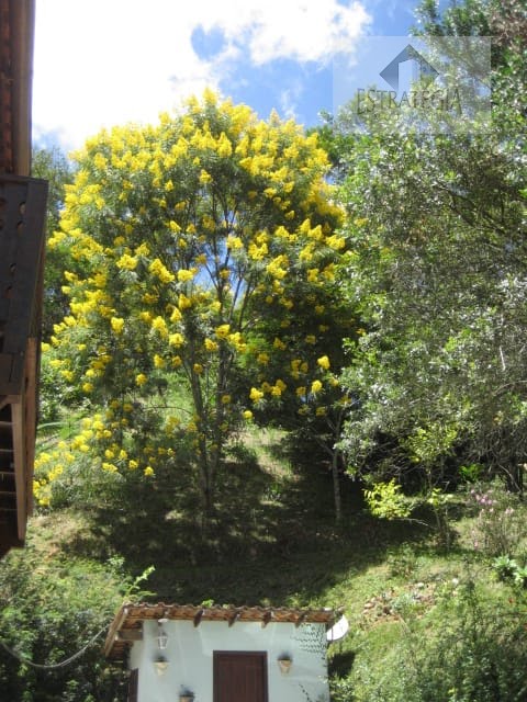 Casa à venda com 3 suítes, 4 vagas e 134m² no Samambaia, Petrópolis (RJ) — foto 20 de 21