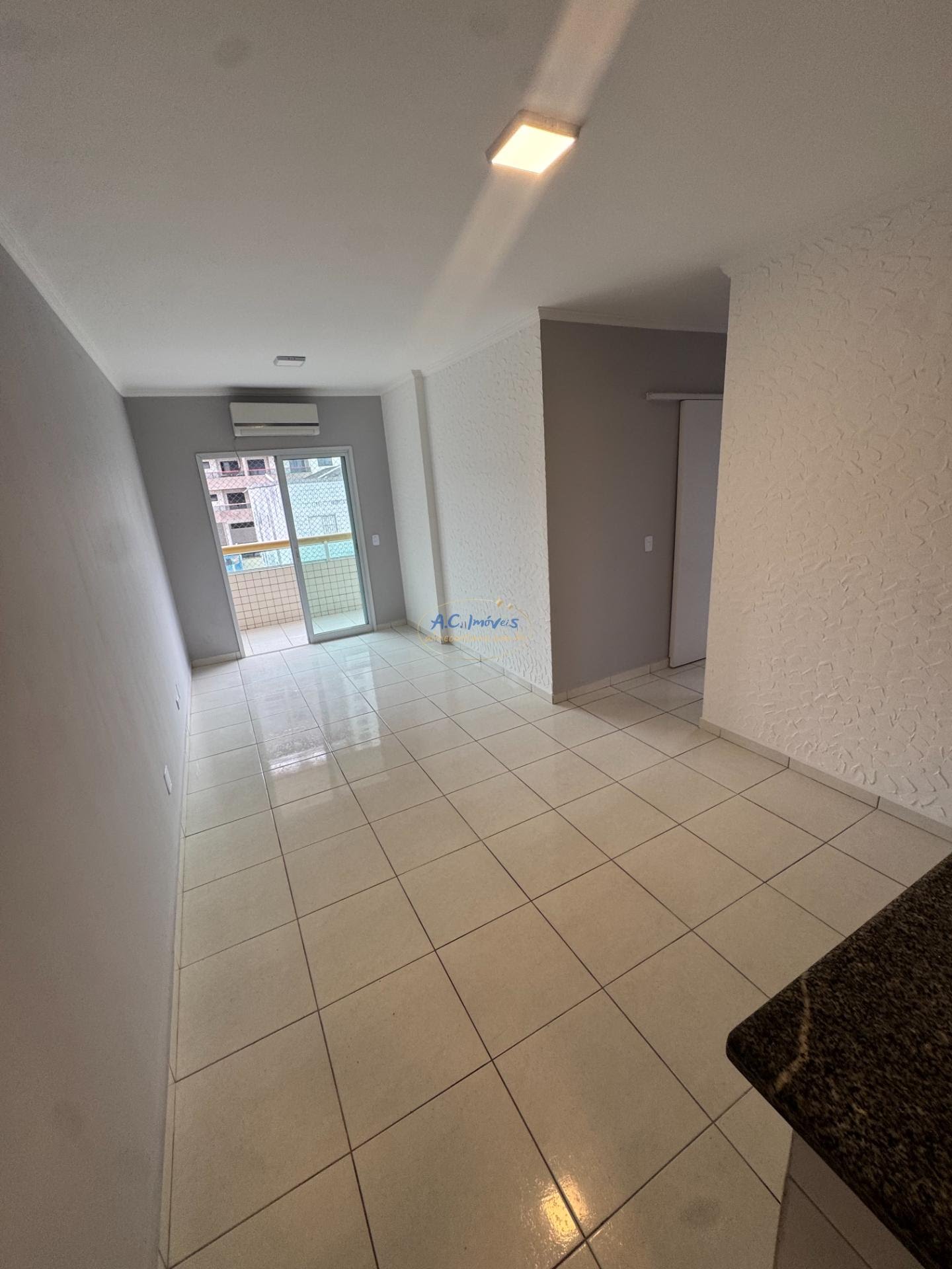 Apartamento à venda com 2 quartos, 1 suíte, 1 vaga e 69m² no Vila Tupi, Praia Grande (SP) — foto 5 de 17