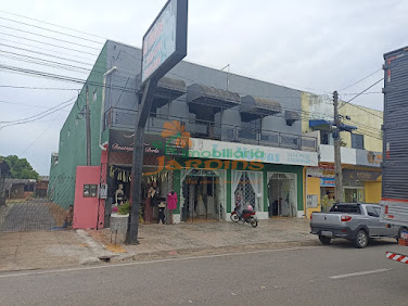 Aceita como parte de pagamento: Carro, terreno ou imóvel em Ji-Paraná.