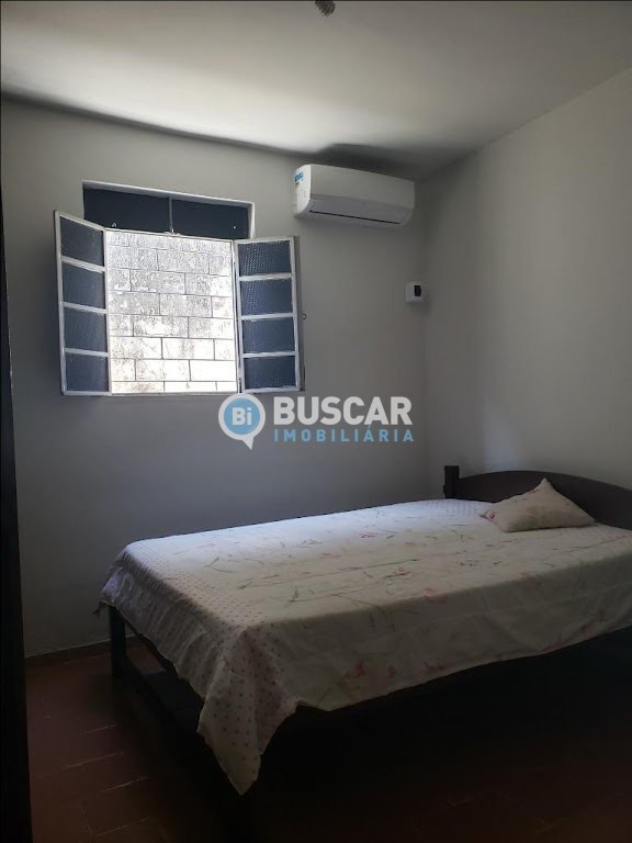 Casa à venda com 3 quartos, 1 banheiro, 1 vaga e 300m² no Ponto Central, Feira de Santana (BA) — foto 2 de 8