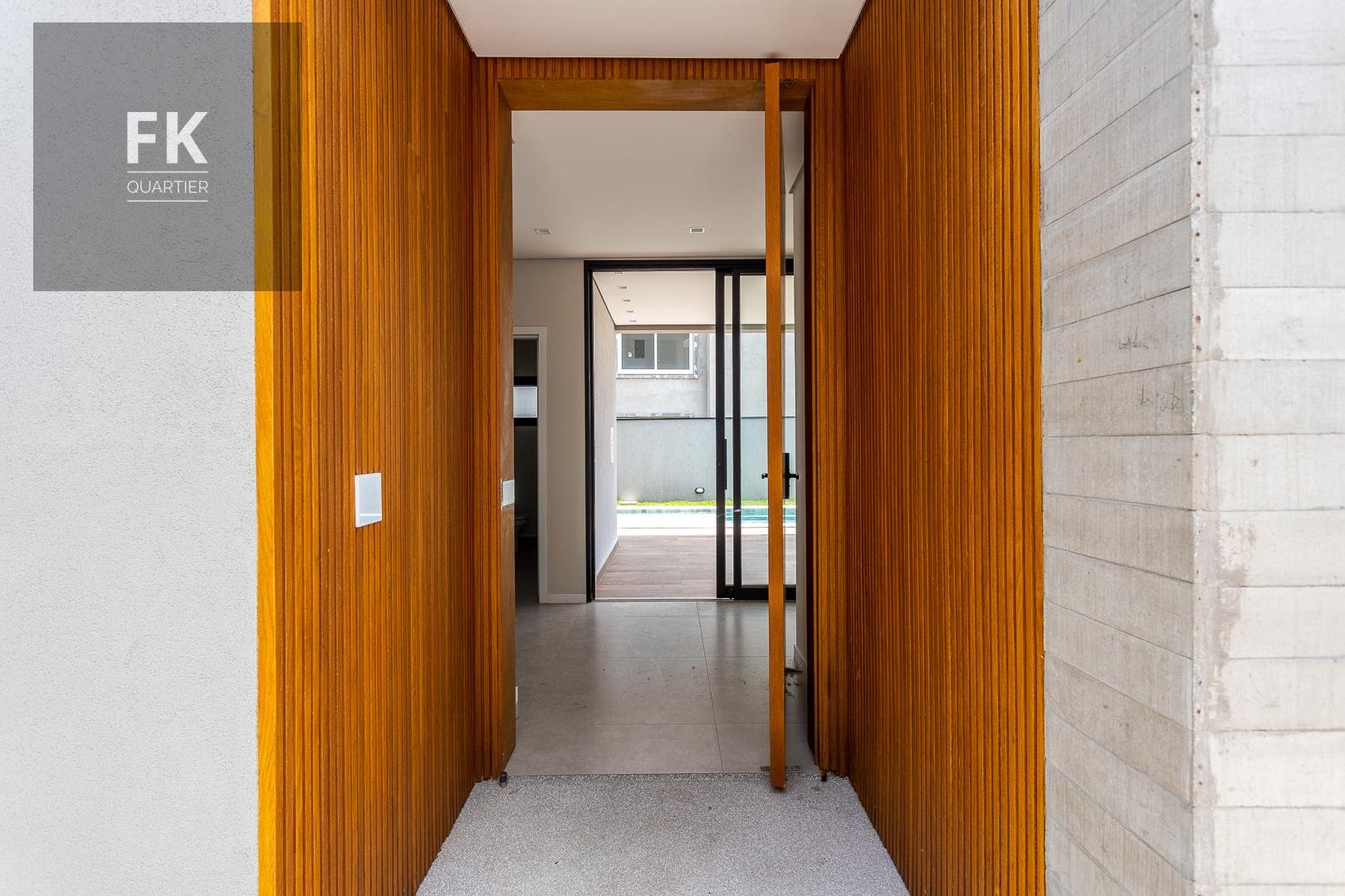 Casa à venda com 4 quartos, 4 suítes, 6 vagas e 364m² no Residencial Burle Marx, Santana de Parnaíba (SP) — foto 4 de 30