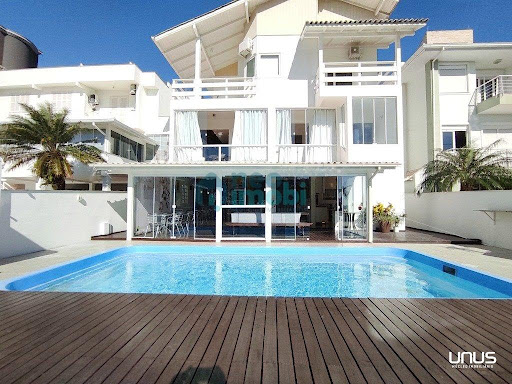 Casa em Ponta de Baixo  -  São José