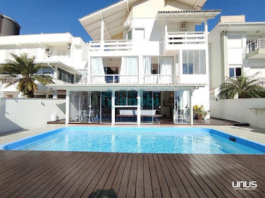 Casa em Ponta de Baixo  -  São José