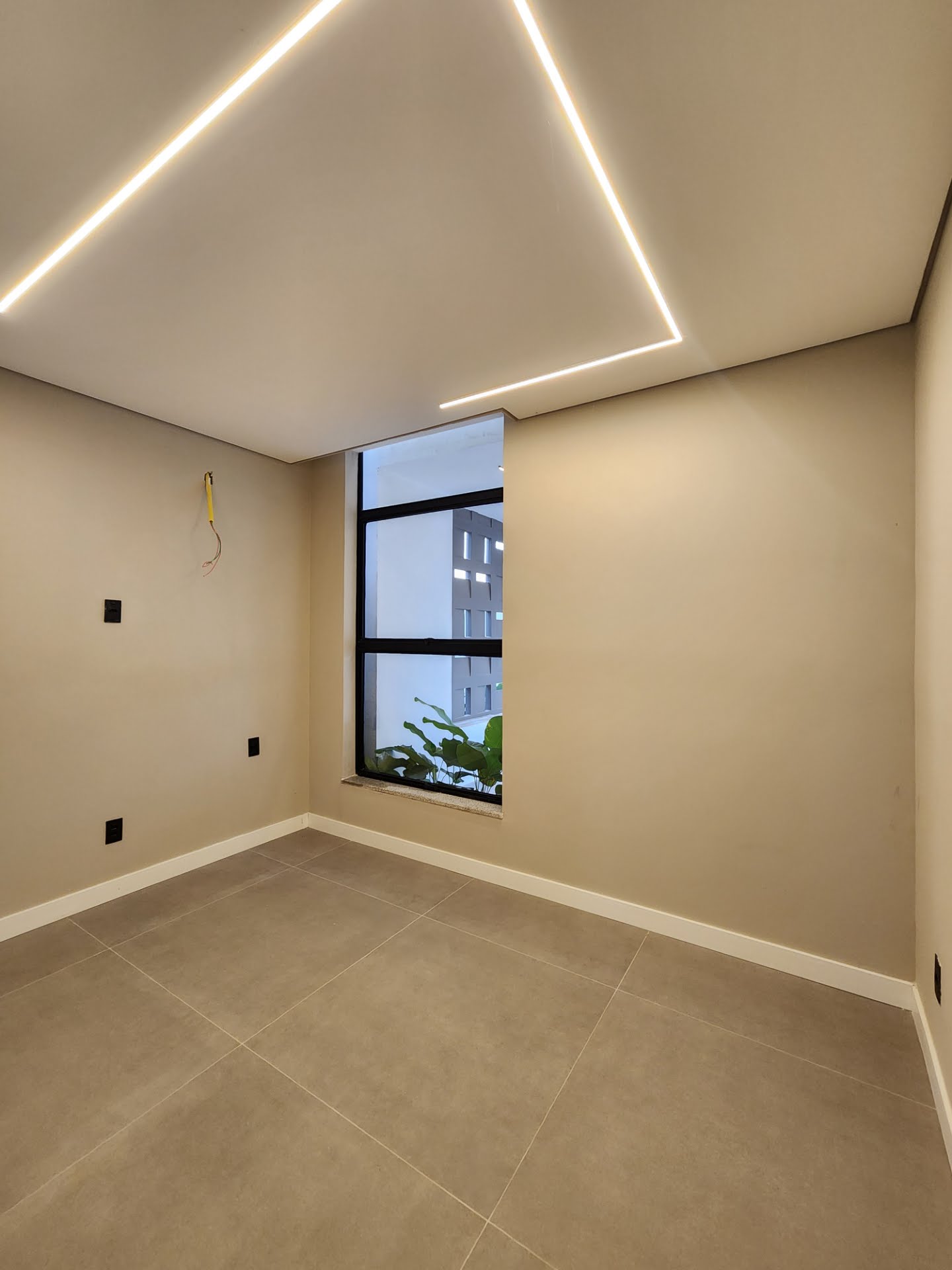 Casa à venda com 4 quartos, 3 suítes, 2 vagas e 402m² no Sim, Feira de Santana (BA) — foto 12 de 23