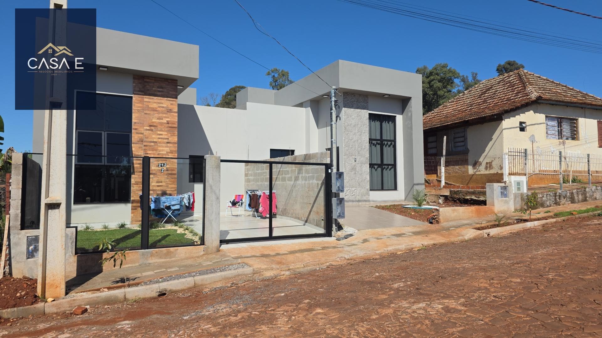 Casa à venda com 2 quartos, 1 banheiro, 1 vaga e 60m² no Thomé de Souza, Ijuí (RS) — foto 2 de 10
