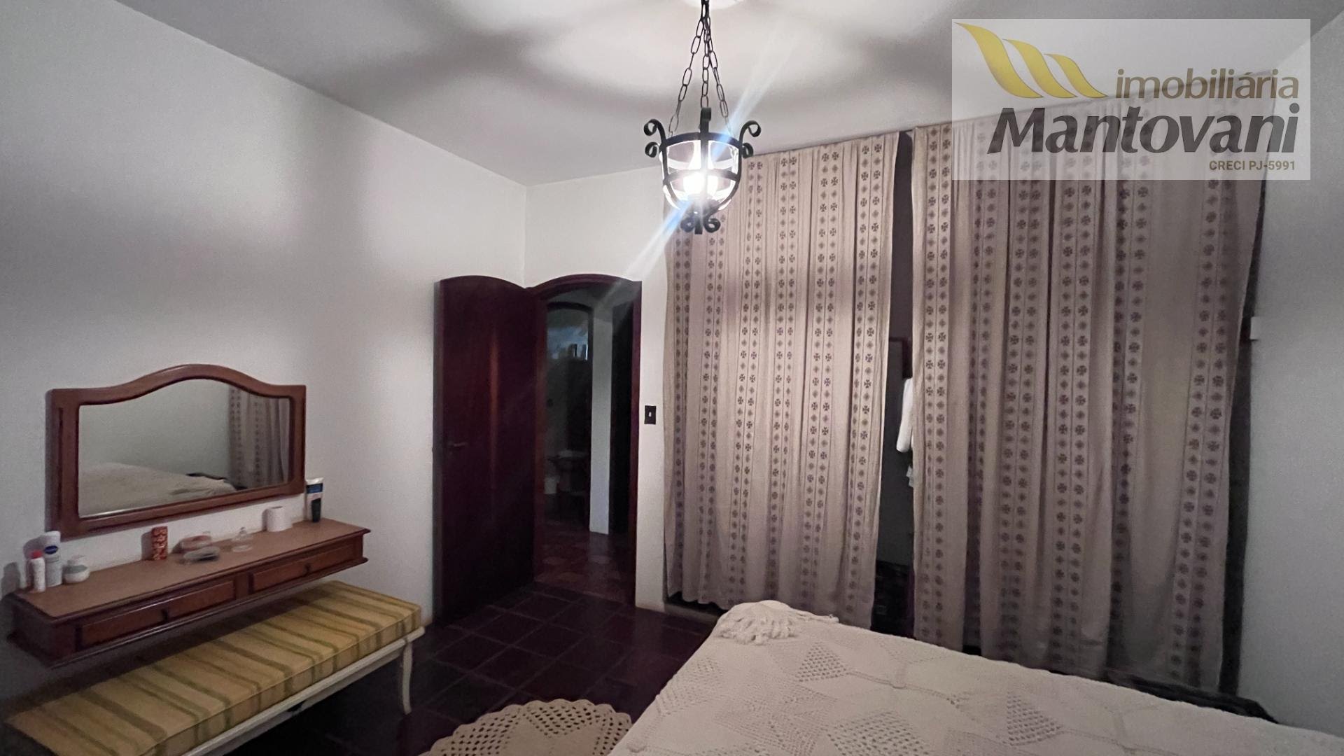 Casa à venda com 7 quartos, 1 suíte, 4 vagas e 1000m² no Parque Residencial Colina das Estrelas, Tatuí (SP) — foto 13 de 22