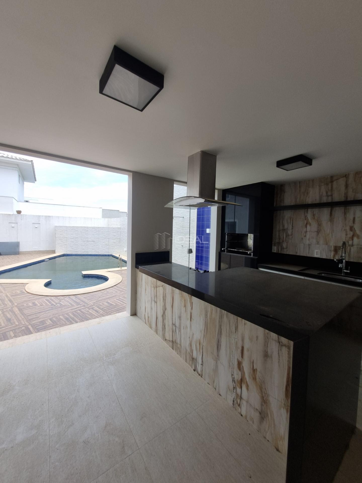Casa à venda com 4 quartos, 4 suítes, 3 vagas e 463m² no Parque dos Rodoviários, Campos dos Goytacazes (RJ) — foto 23 de 26