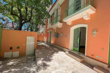Casa à venda na Urca: 340m², 5 quartos, 2 vagas