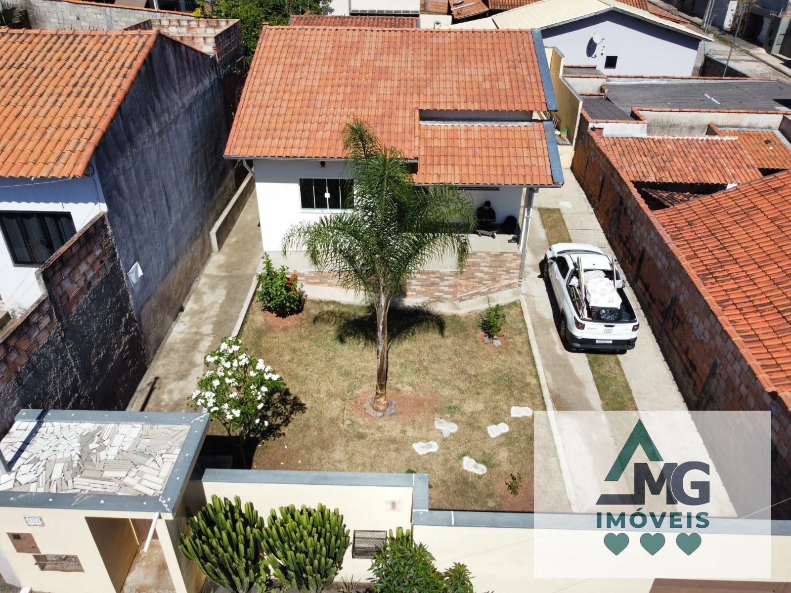 Casa à venda com 2 quartos, 1 suíte, 4 vagas e 88m² no Jardim Europa II, Três Corações (MG) — foto 2 de 30