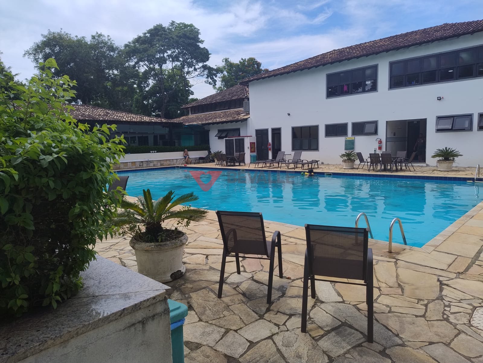 piscina condominio