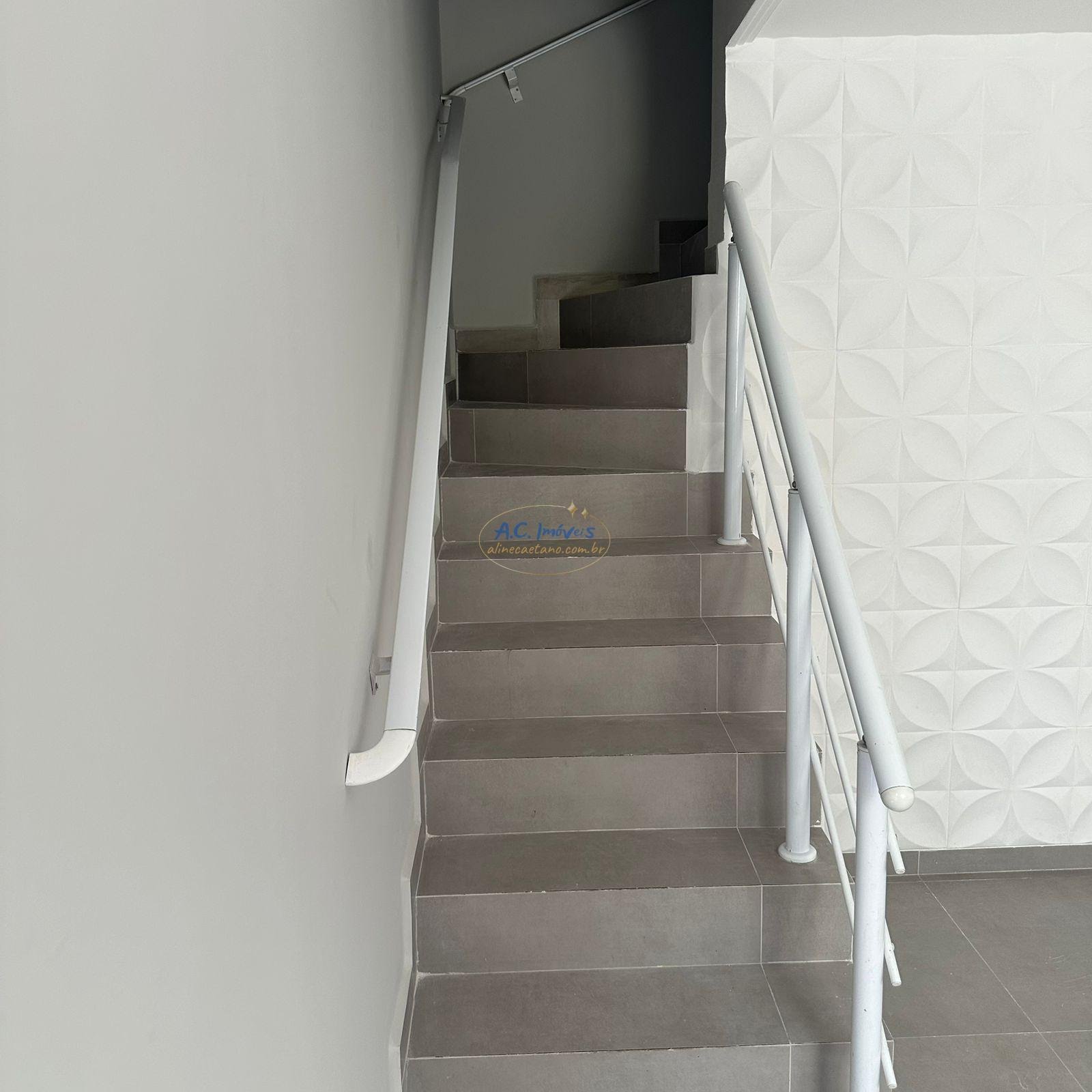 Casa à venda com 2 quartos, 2 banheiros, 1 vaga e 61m² no Jardim Melvi, Praia Grande (SP) — foto 9 de 17