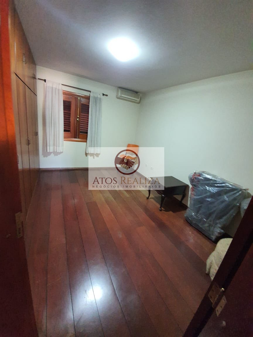 Casa à venda com 4 quartos, 2 suítes, 7 vagas e 500m² no Bolsão de Interlagos, São Paulo (SP) — foto 15 de 26
