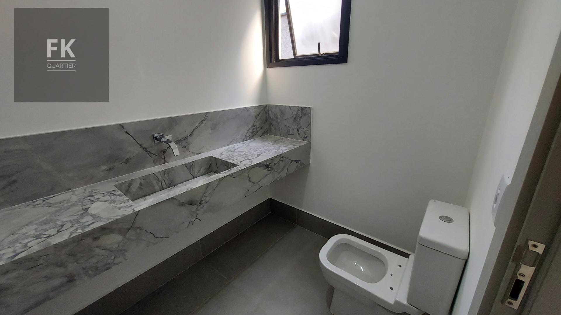 Casa à venda com 4 quartos, 4 suítes, 6 vagas e 452m² no Colinas da Anhanguera, Santana de Parnaíba (SP) — foto 12 de 20
