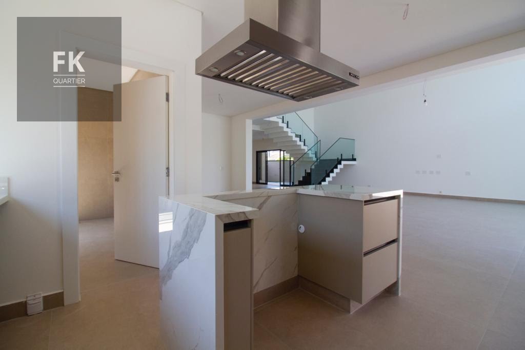 Casa à venda com 4 quartos, 4 suítes, 6 vagas e 430m² no Alphaville Residencial Dois, Barueri (SP) — foto 17 de 30