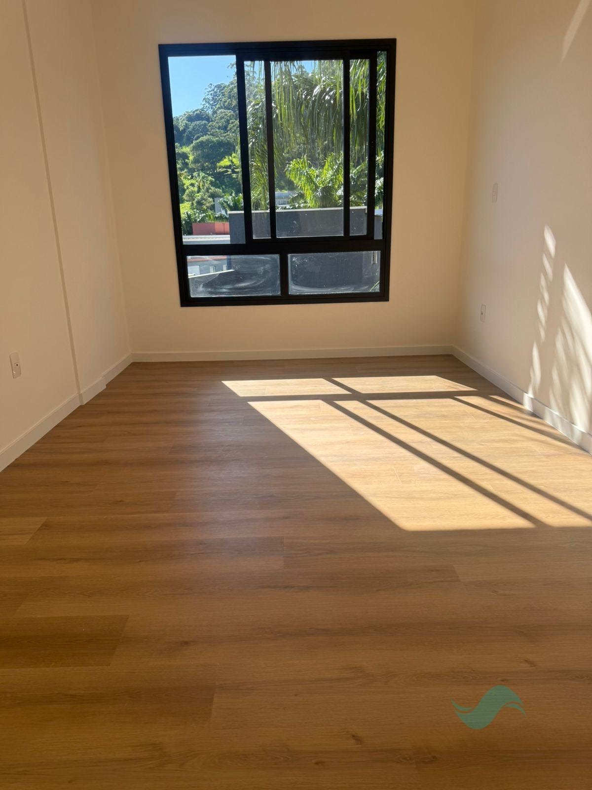 Apartamento à venda com 2 quartos, 2 banheiros, 1 vaga e 64m² no Cachoeira do Bom Jesus Leste, Florianópolis (SC) — foto 10 de 13