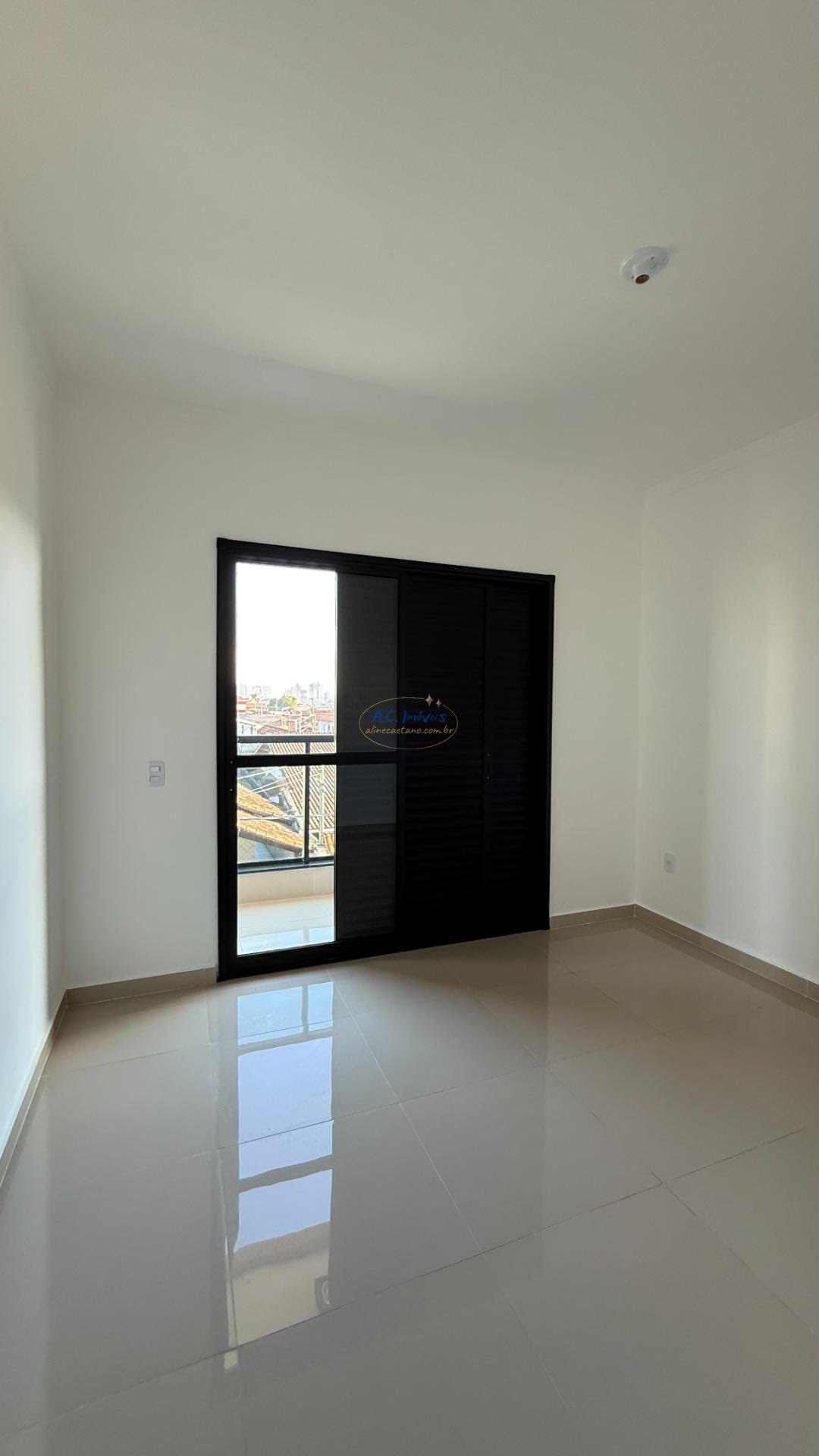 Casa à venda com 3 quartos, 3 suítes, 2 vagas e 143m² no Maracanã, Praia Grande (SP) — foto 13 de 30