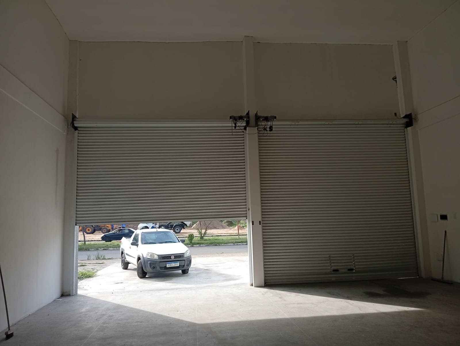 Comercial para alugar com 2 banheiros, 4 vagas e 270m² no Mangabeira, Feira de Santana (BA) — foto 2 de 5