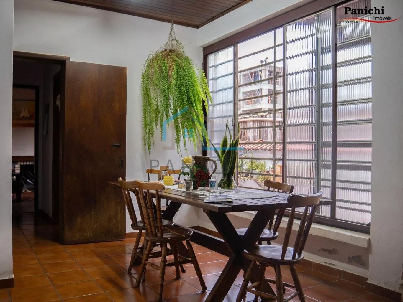 Casa para alugar com 5 quartos, 1 suíte, 3 vagas e 250m² no Centro, Ijuí (RS) — foto 14 de 18