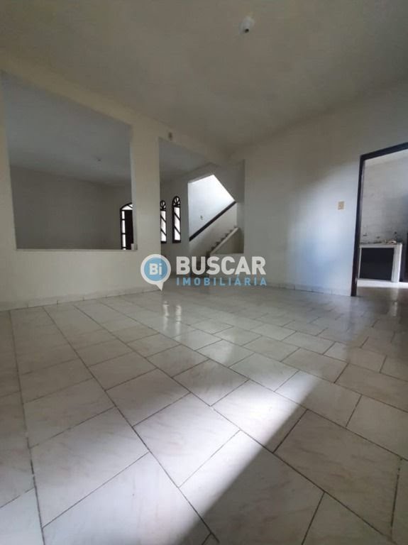 Casa à venda com 3 quartos, 2 suítes, 2 vagas e 300m² no Jardim Acácia, Feira de Santana (BA) — foto 8 de 19