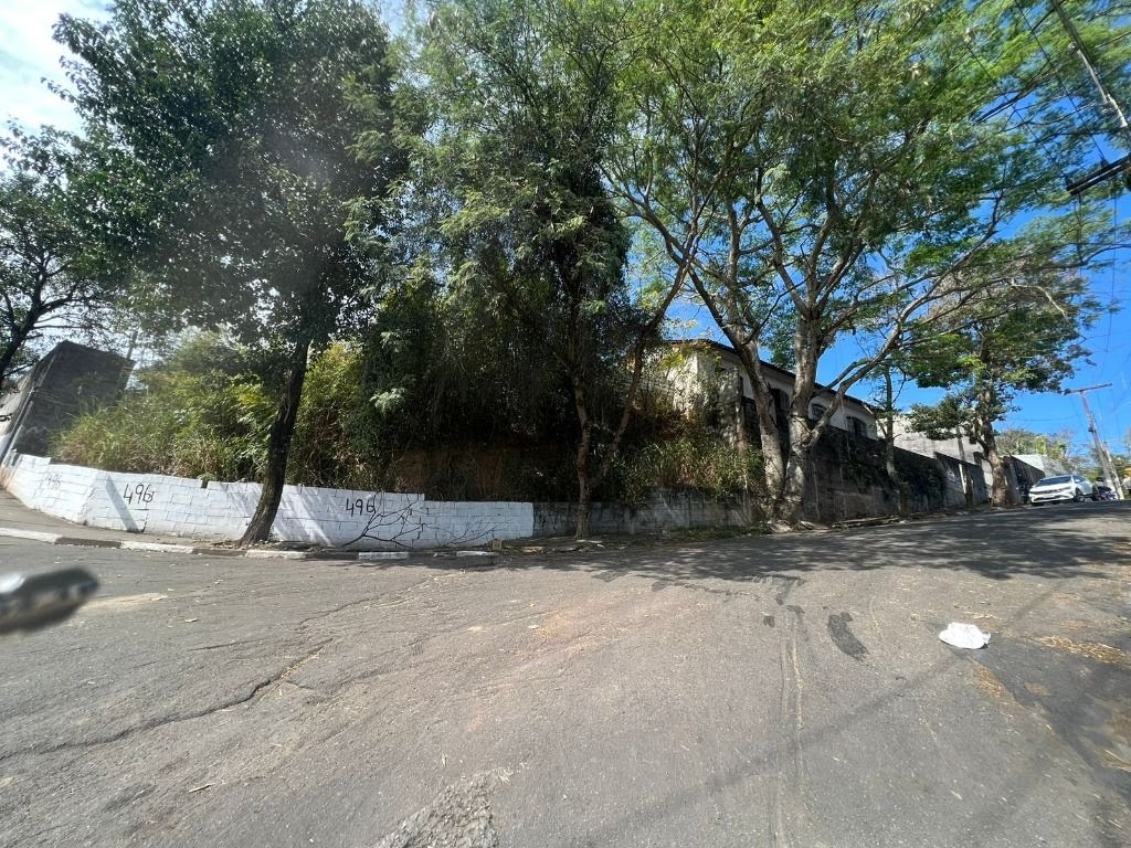 Casa à venda com 300m² no Centro, Arujá (SP) — foto 2 de 7