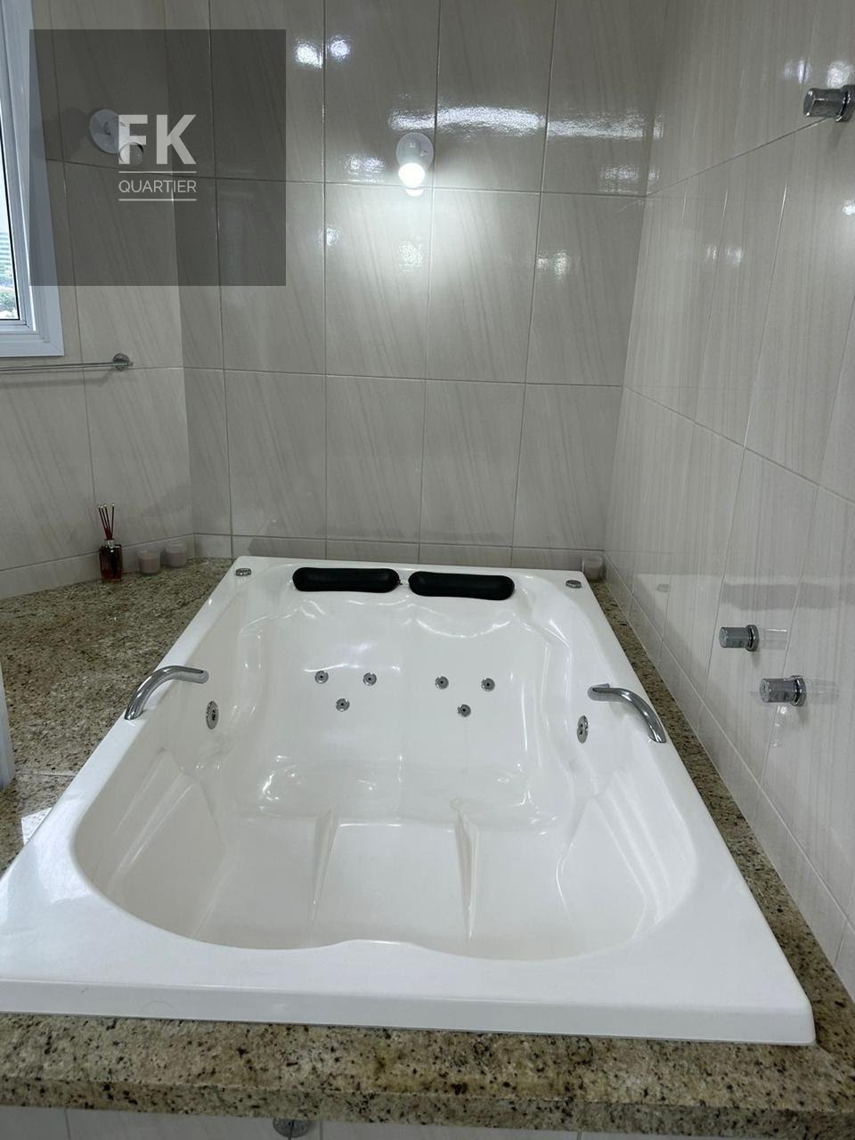 Casa à venda com 4 quartos, 3 suítes, 4 vagas e 308m² no Alphaville, Santana de Parnaíba (SP) — foto 19 de 30