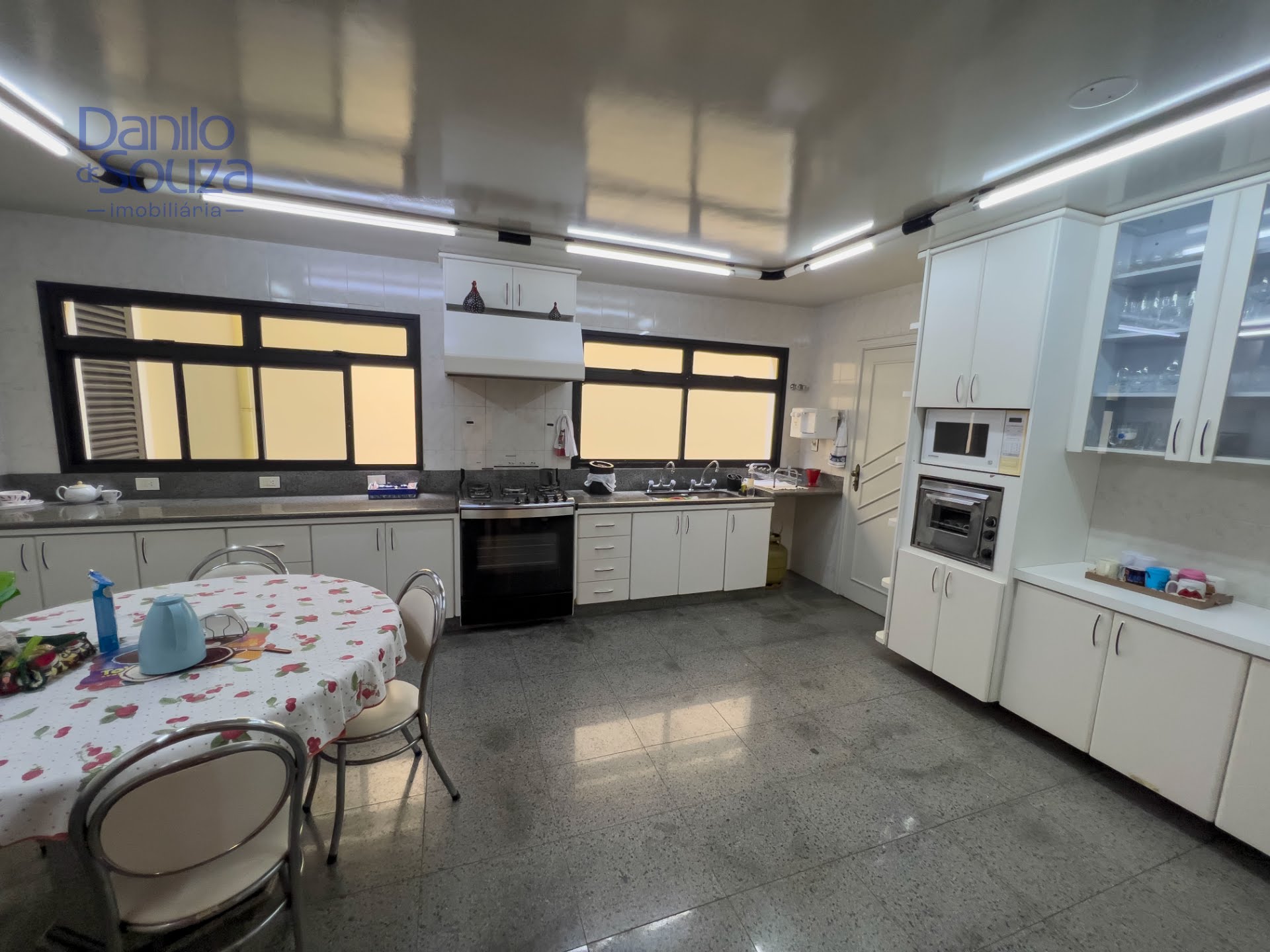 Casa à venda com 4 quartos, 2 suítes, 4 vagas e 576m² no Centro, Araxá (MG) — foto 7 de 24