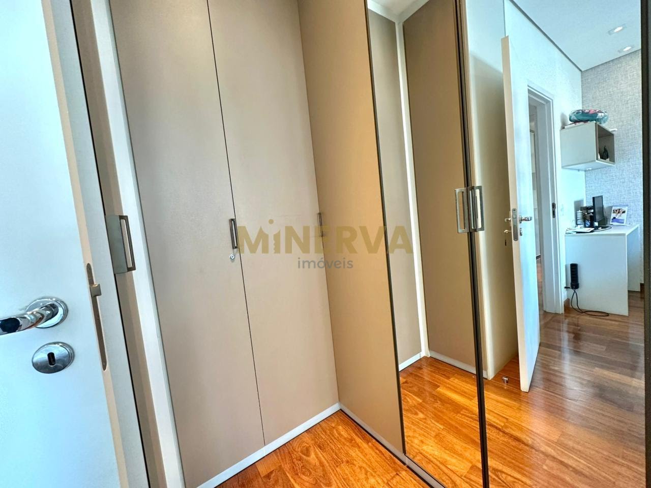 Apartamento à venda com 3 quartos, 3 suítes, 4 vagas e 218m² no Vila Regente Feijó, São Paulo (SP) — foto 14 de 24