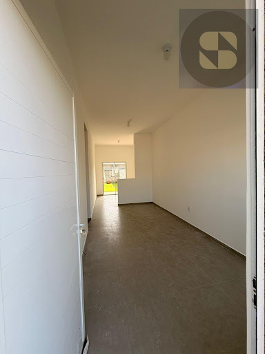 Casa de Condomínio à venda em Petrópolis - Várzea Grande | 3 dorms, 1 suíte, 80m²