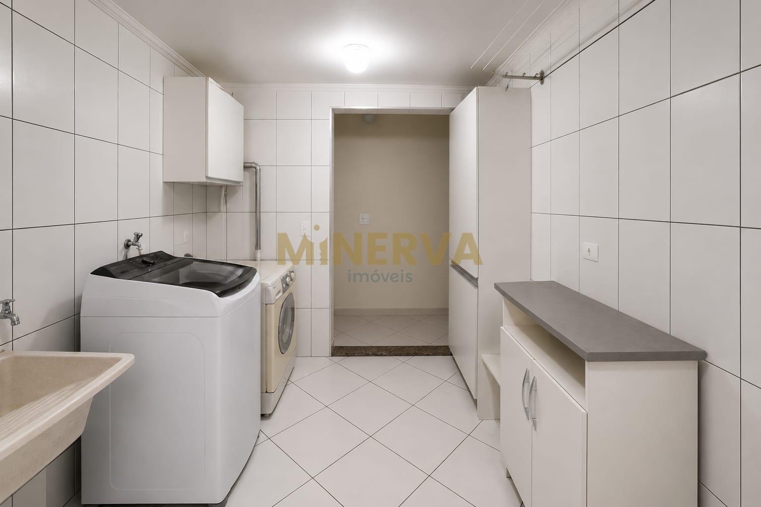 Casa à venda com 3 quartos, 1 suíte, 2 vagas e 230m² no Cidade São Mateus, São Paulo (SP) — foto 18 de 20
