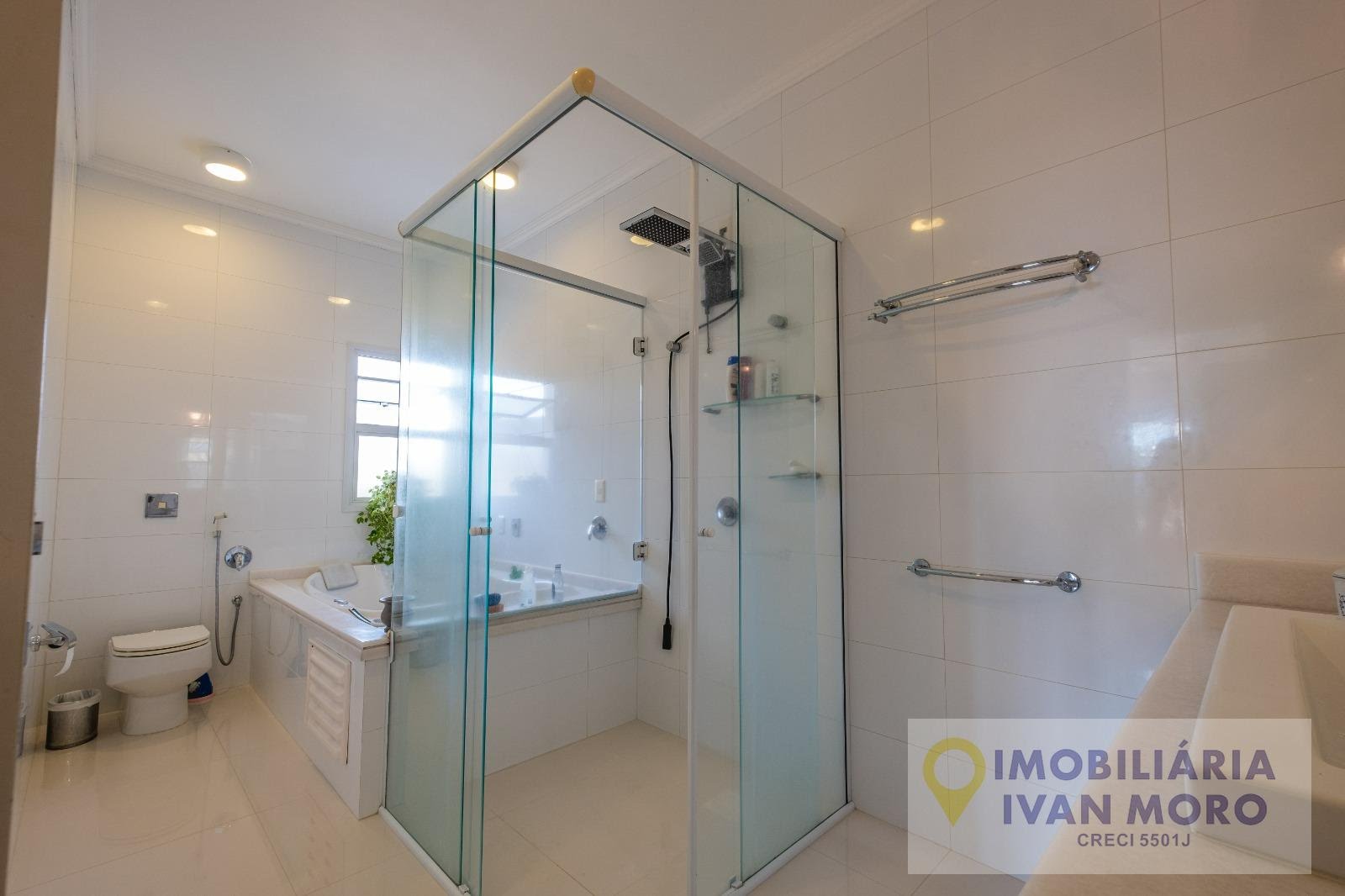Casa à venda com 5 quartos, 4 suítes, 4 vagas e 511m² no Cacupé, Florianópolis (SC) — foto 18 de 30