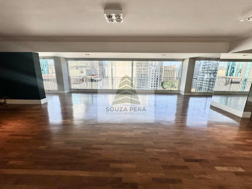 Apartamento em Itaim Bibi  -  São Paulo