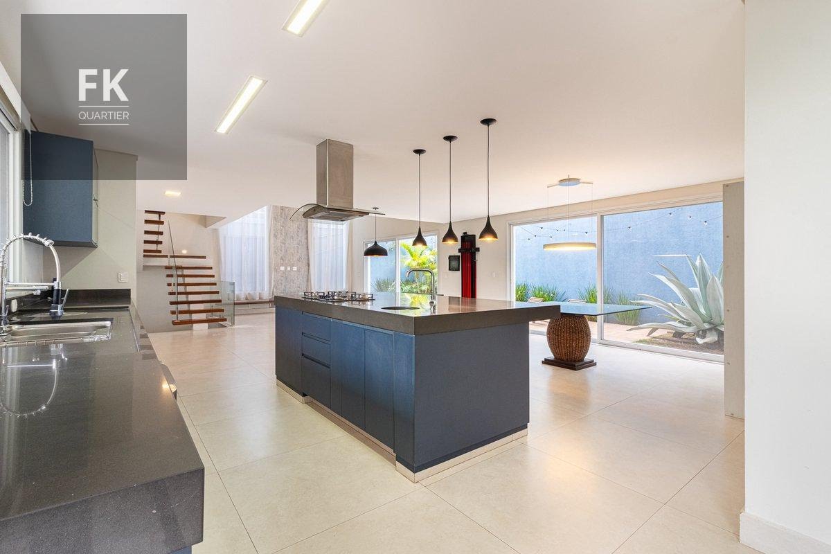 Casa à venda com 4 quartos, 4 suítes, 6 vagas e 430m² no Alphaville, Santana de Parnaíba (SP) — foto 30 de 30