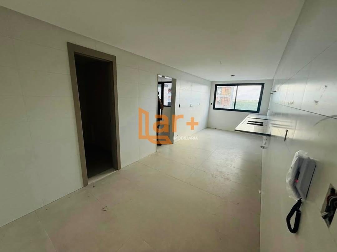 Apartamento à venda com 4 quartos, 4 suítes, 4 vagas e 318m² no Jardins, Aracaju (SE) — foto 4 de 6