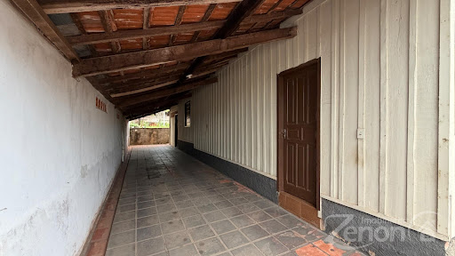 Casa de Madeira  à Venda em Vila Jardim, Adamantina – 3 Quartos