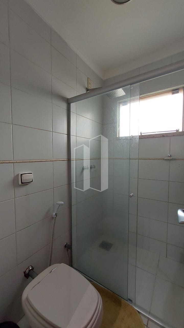 Casa à venda com 4 quartos, 4 suítes, 4 vagas e 211m² no Jardim América, Goiânia (GO) — foto 8 de 30