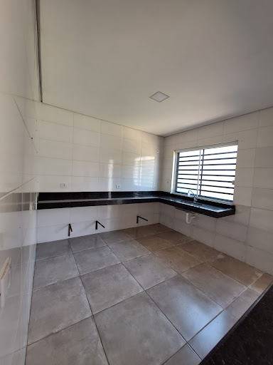 Galpão comercial em Jardim Sucupira - Uberlândia