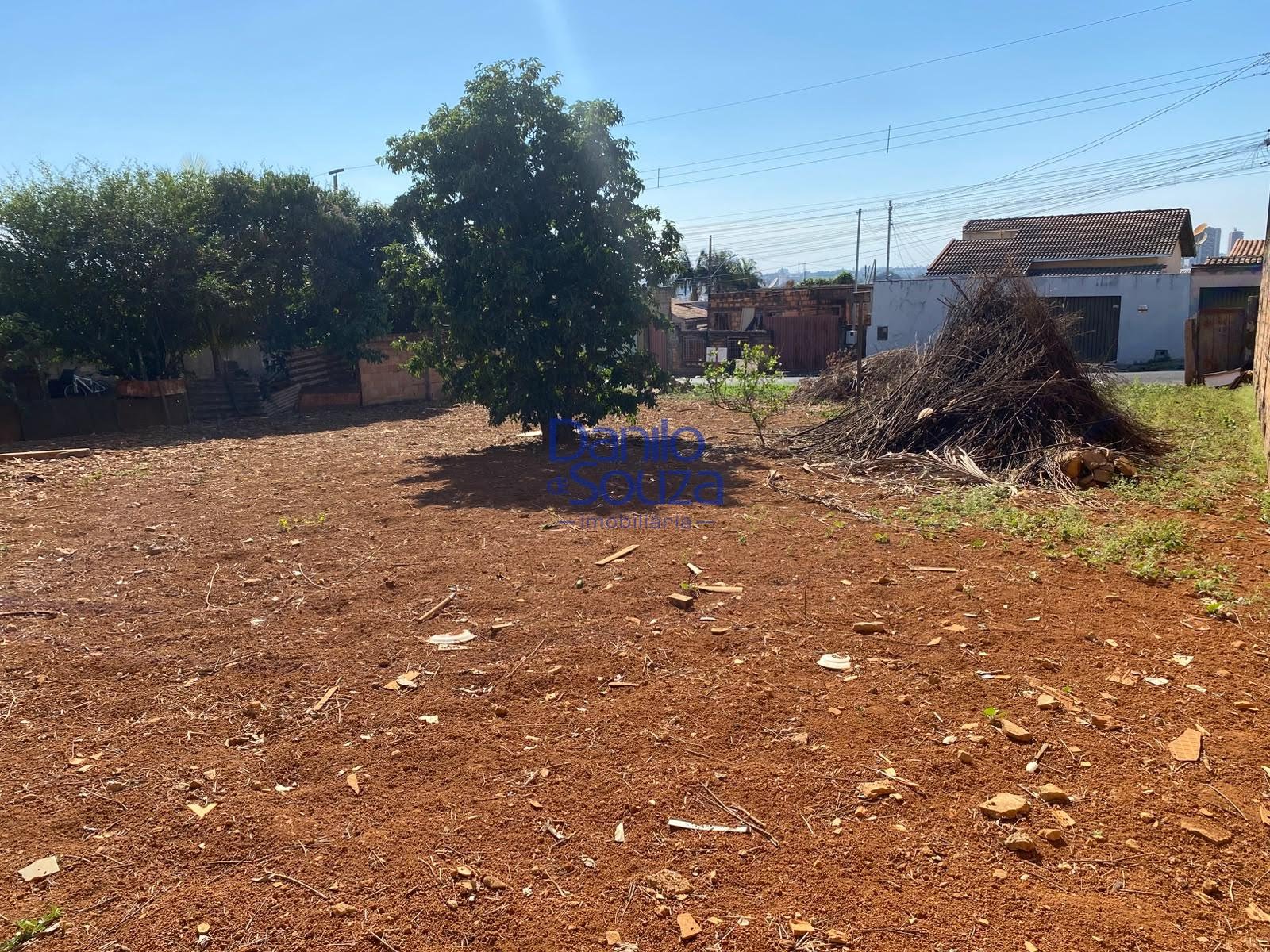 Terreno à venda com 250m² de terreno no São Domingos, Araxá (MG) — foto 2 de 3