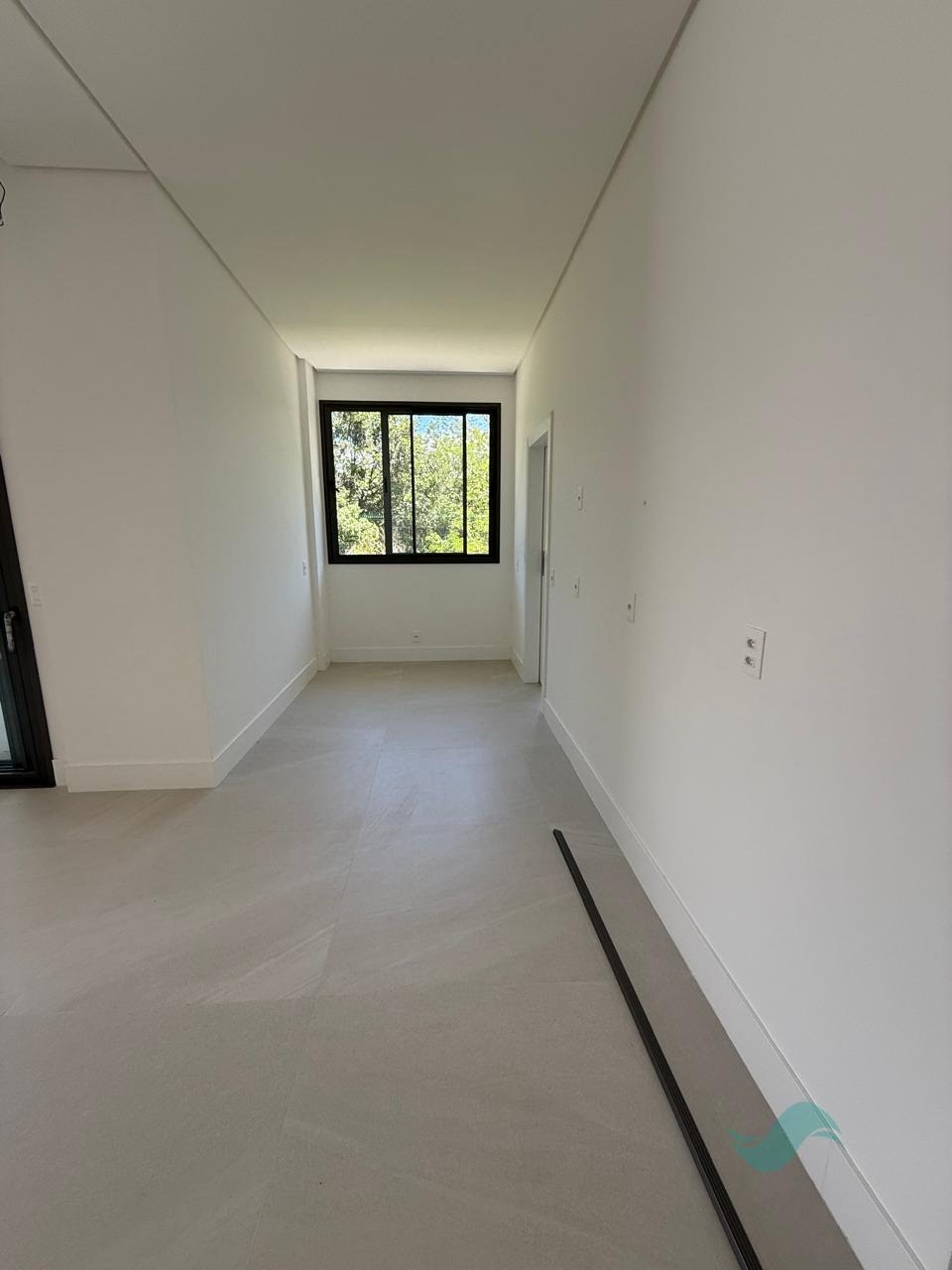 Apartamento à venda com 3 quartos, 3 suítes, 3 vagas e 240m² no Jurerê Internacional, Florianópolis (SC) — foto 16 de 18